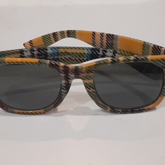 RayBan wayfarer plaid sunglasses - Picture 3 of 8